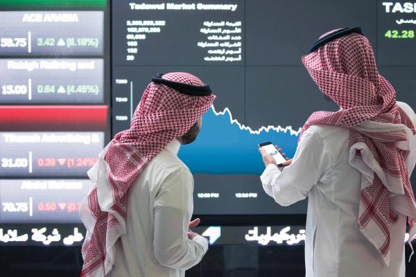 مؤشر سوق الأسهم يغلق مرتفعا