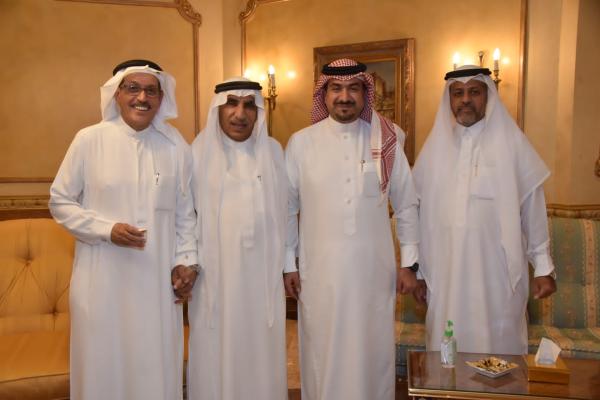 مجلس أسرة الأنصاري..
أرض رحبة لتعزيز الترابط والتآلف