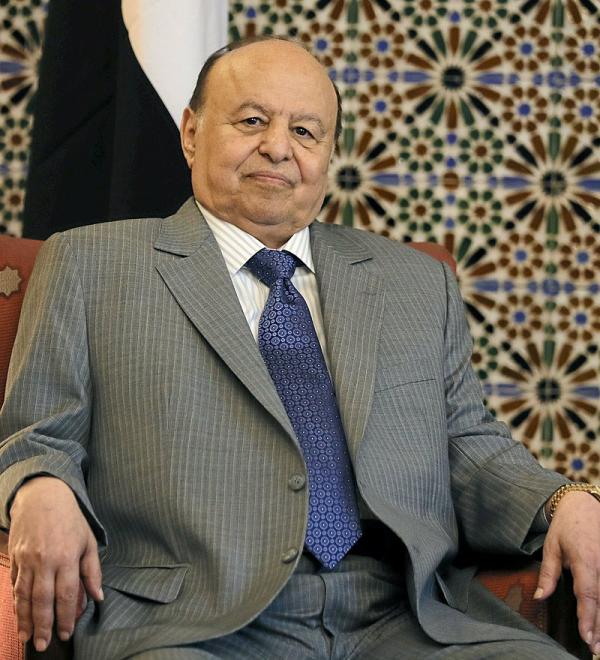 الرئيس اليمني يعلن نقل صلاحياته إلى مجلس القيادة الرئاسي