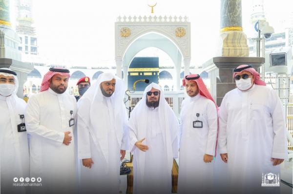 «السديس» يدشن المنبر الجديد للحرم المكي