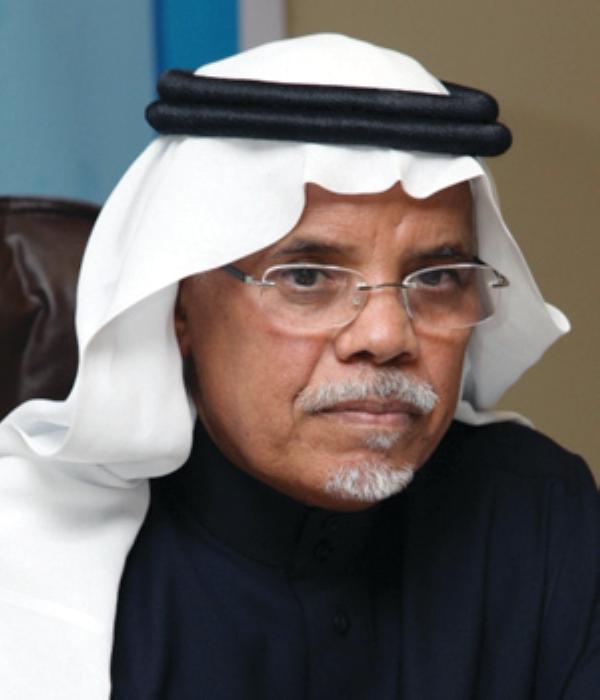 المزيني: سعيد أن نالني شيء من ألق «القصيبي»