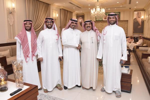 مجلس عبدالرحمن العطيشان.. دعم الأصالة المجتمعية