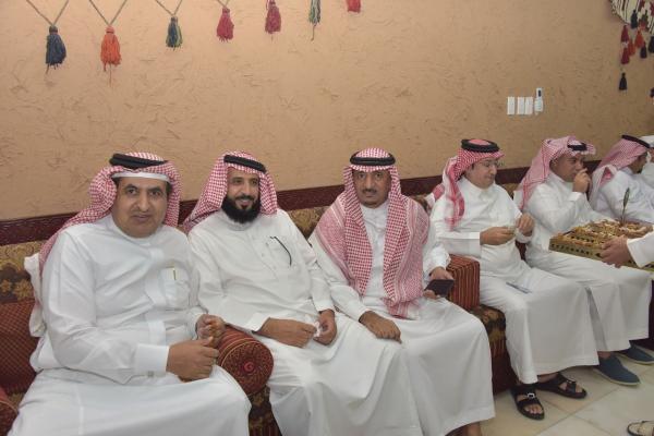 مجلس الجابري.. مشهد أصيل يعكس روح المحبة