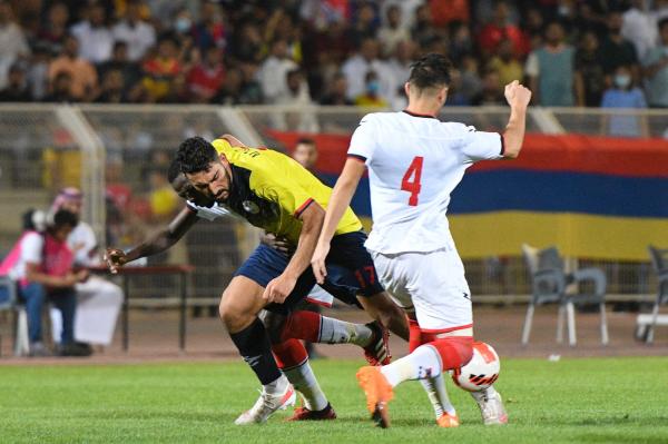 الرياض.. يقترب من الصعود للأولى