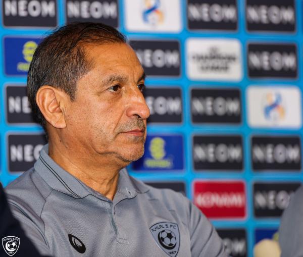 دياز : الهدوء سلاح الهلال لتخطي استقلال دوشنبه