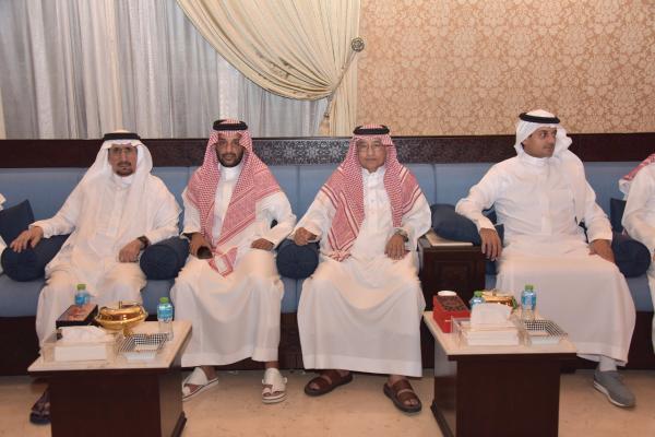 مجلس الدوسري..جسر تواصل بين الأجيال المختلفة