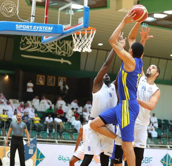 عمالقة النصر أبطال المربع الذهبي لكرة السلة