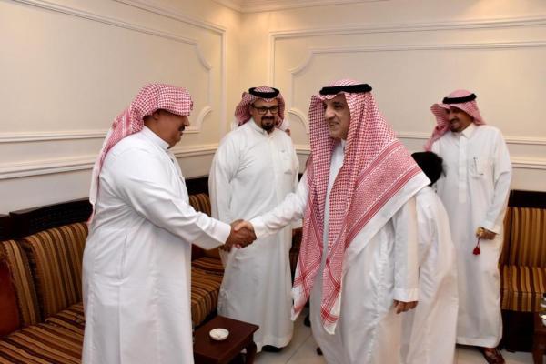 مجلس العنيزي..تأصيل المحبة بين أفراد المجتمع