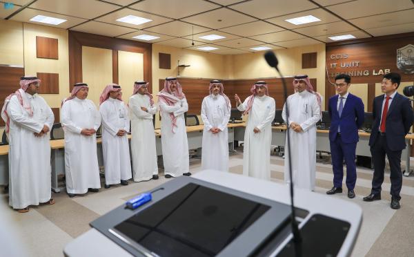 «الاتصالات» تدشّن «المركز الوطني لتقنيات شبكات المستقبل»