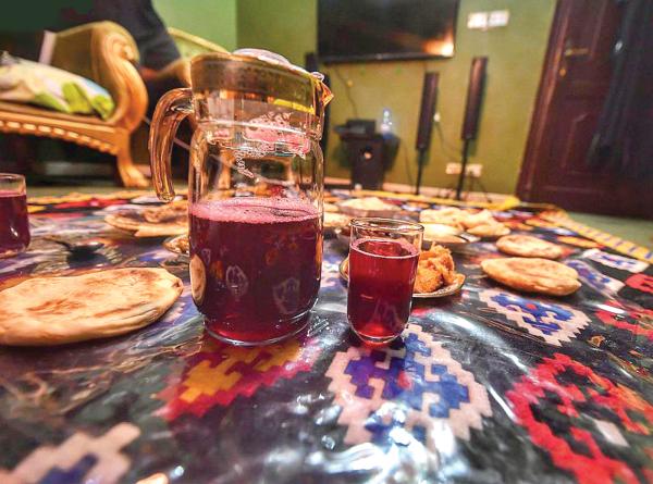 «الطائف» تحتضن موائد وعادات الجالية التشادية في رمضان