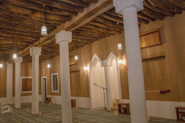 «عقلة الصقور»..درة المساجد التاريخية بالقصيم