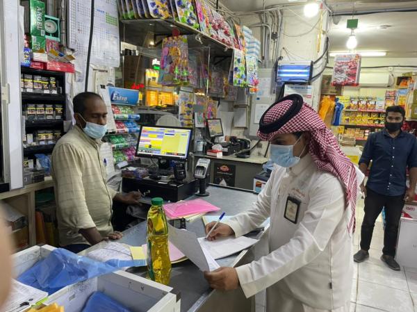 إنذار 7 محلات مخالفة في بقيق