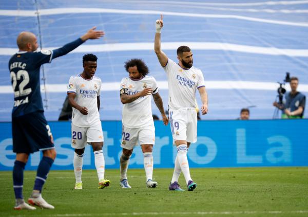 ريال مدريد يتوج باللقب للمرة الـ35 في تاريخه