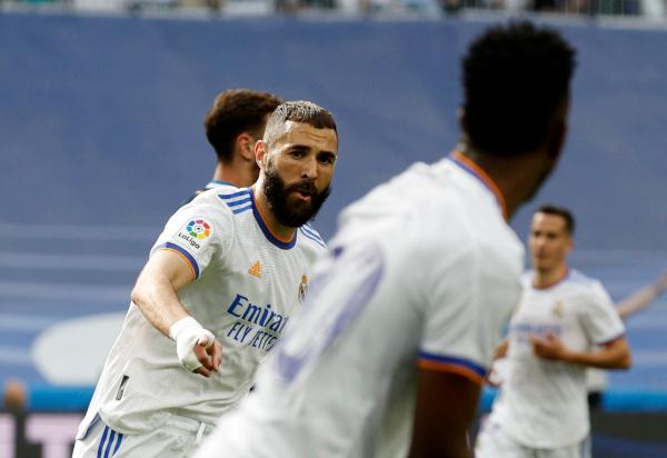 ريال مدريد يتوج باللقب للمرة الـ35 في تاريخه
