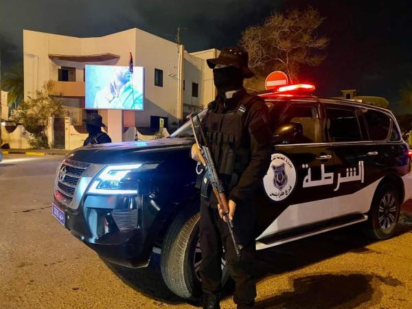 ليبيا.. اشتباكات عنيفة بين جماعتين مسلحتين