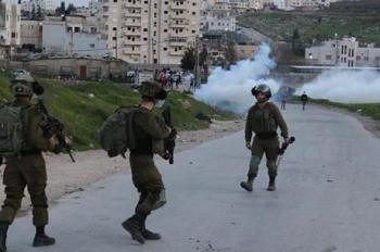 الاحتلال يعتقل 6 فلسطينيين من عدة محافظات