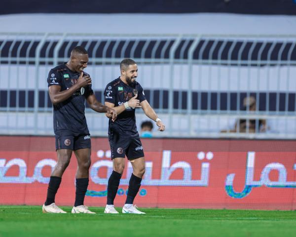 الشباب يستعيد نغمة الفوز