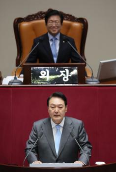 كوريا الجنوبية تعرض دعمها لبيونج يانج في مواجهة كورونا