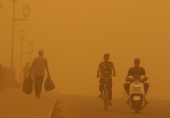 العراق : تعطيل الدوام في المدارس جراء موجة الغبار