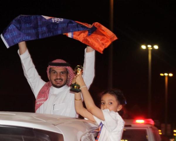 لا تكثروا الأسئلة..الفيحاوي بطل المجمعة