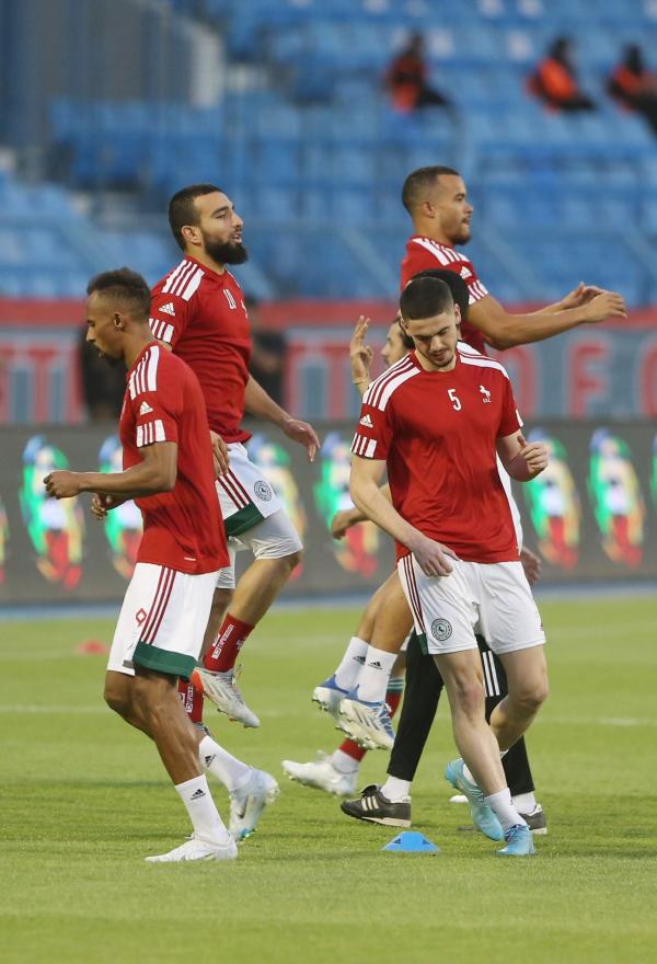 كارتيرون «يغربل» الدفاع قبل مواجهة الفيصلي