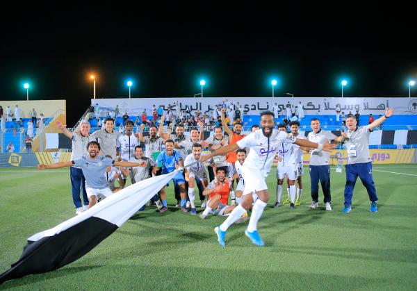 العريفي: باق خطوة!