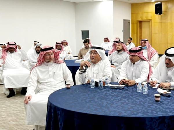 استعراض الفرص الاستثمارية للزراعة المائية في «بحرة» بمكة