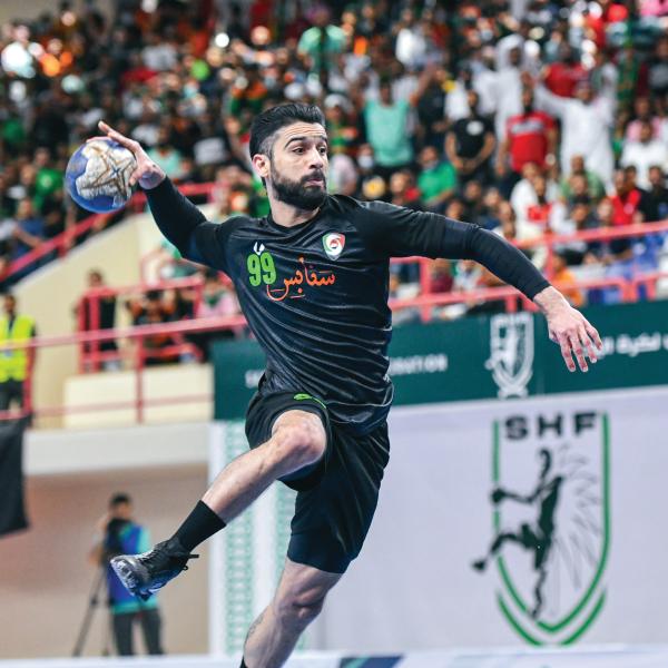الصياد يطير من النور إلى النجمة للخليجية