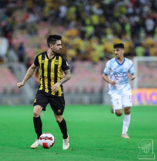 الطائي والاتحاد.. لقاء لا يحتمل الخطأ