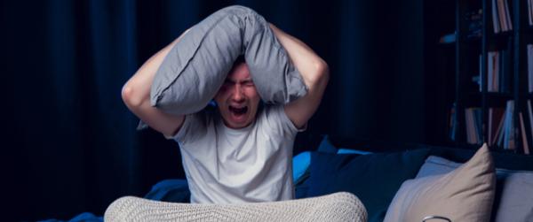 أعراض الإصابة بمرض الأرق