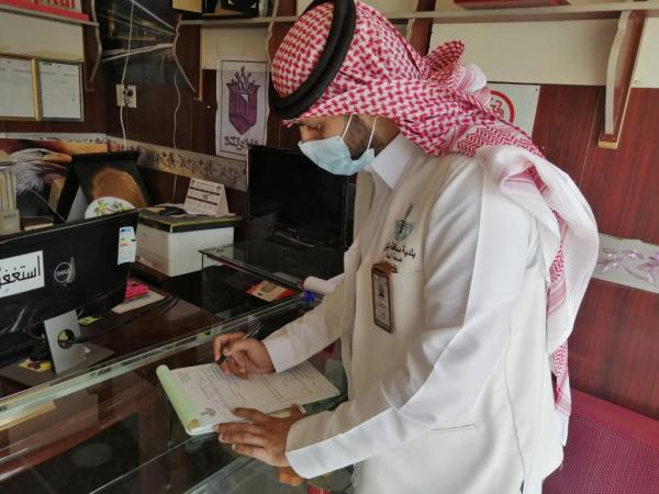 5600 جولة تحرر 377 مخالفة بالأسواق