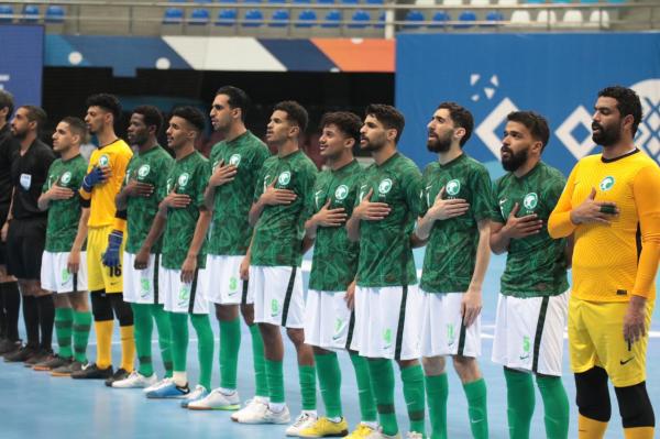 أندرو يعلن قائمة أخضر الصالات