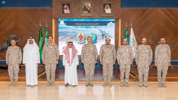 إطلاق مبادرات تأسيس قوات الجو والفضاء