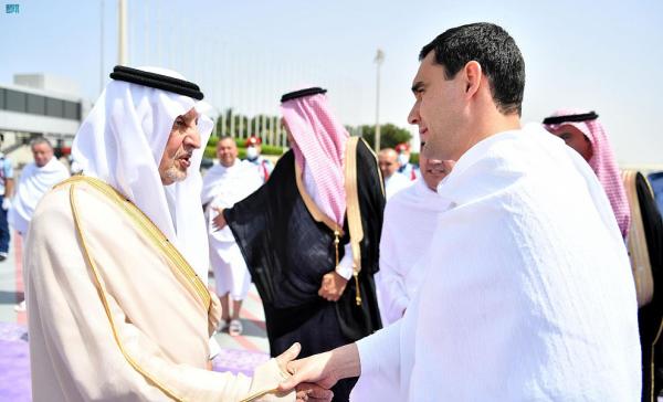 رئيس تركمانستان يصل إلى جدة