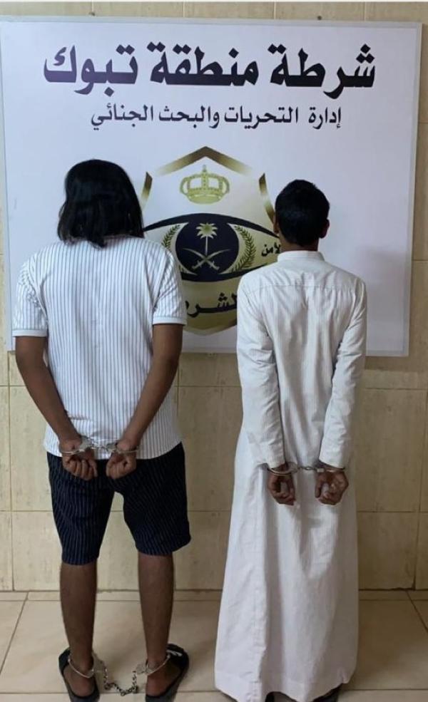 القبض على مواطنيـن هربا من دورية أمنية بتبوك