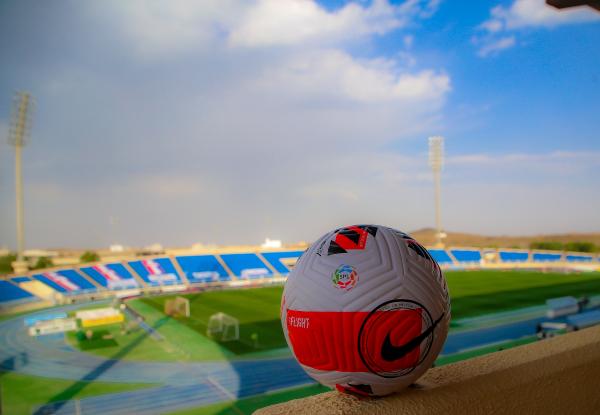 اعتماد لجنة «اللعب المالي العادل»