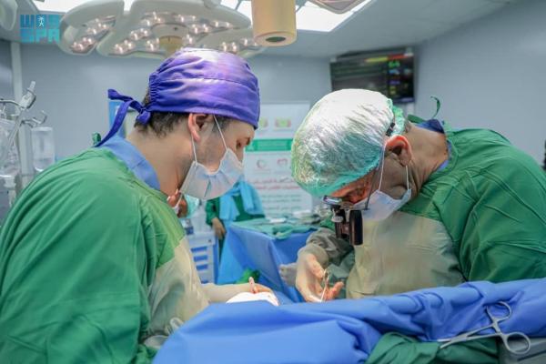 17 عملية قلب مفتوح للبالغين بالمكلا
