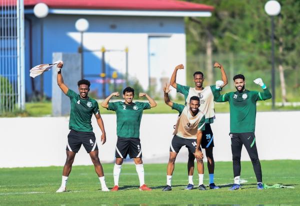 الأولمبي عينه على «البعيد»..!