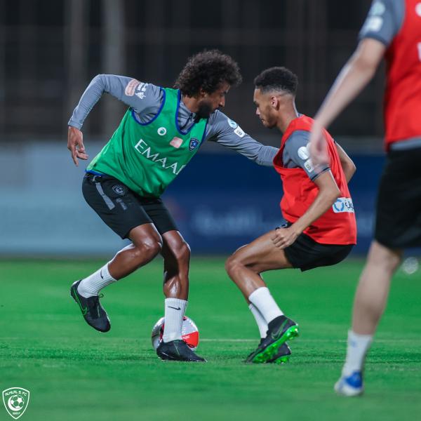 الدوليون.. ينعشون الهلال