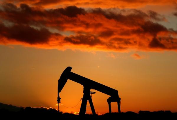 تراجع حاد لأسعار النفط في ختام تعاملات اليوم