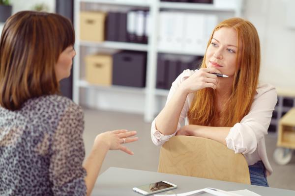 «الإتيكيت».. عادات مهمة تعكس شخصية الفرد وأخلاقه