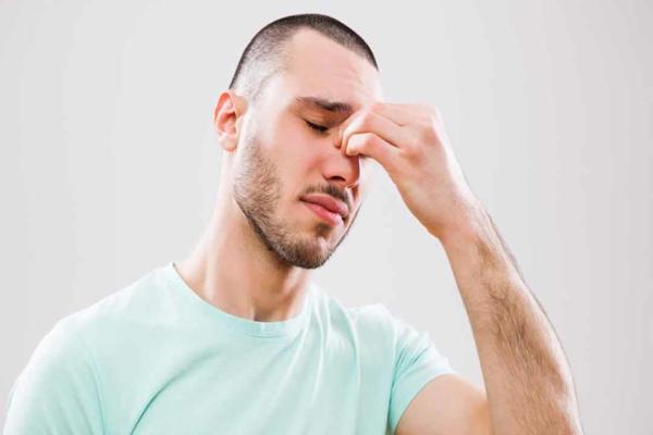 التهاب الجيوب الأنفية.. أسباب وأعراض وعلاجات منزلية