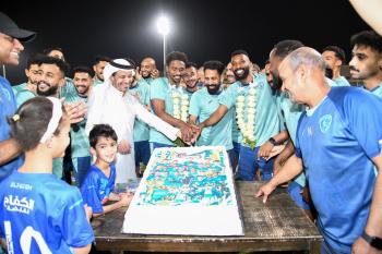 لاعبو الفتح يحتفون بثنائي آسيا