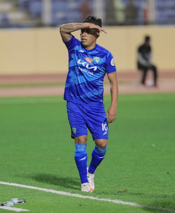 الفتح أمام الهلال.. كلمة السر في اللقب!