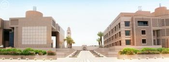 رئيس جامعة الملك عبدالعزيز يُدشّن مركز صنع في السعودية