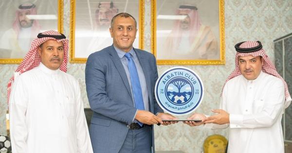 القنصل يهنئ الباطن