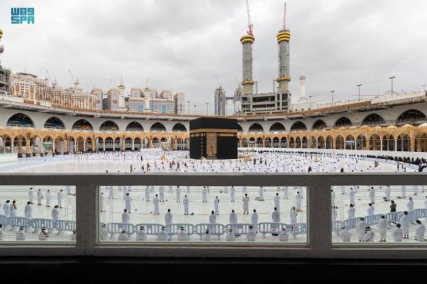 شاهد بالصور.. تعرف على تاريخ ومحتويات بيت الله الحرام