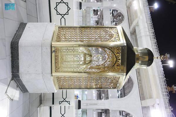 شاهد بالصور.. تعرف على تاريخ ومحتويات بيت الله الحرام