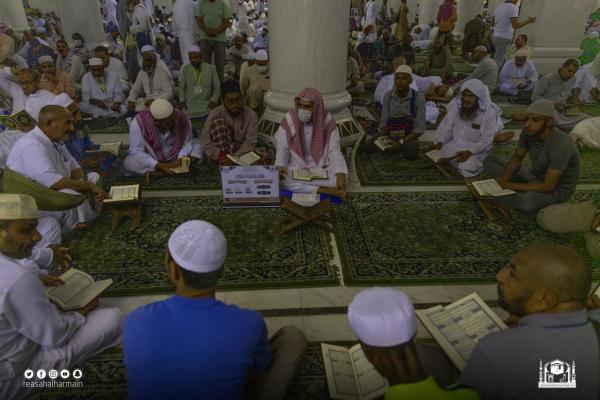 400 مستفيد من حلقات تصحيح التلاوة يوميا