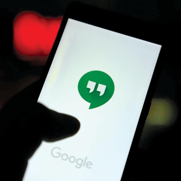 «جوجل» تنهي خدمات Hangouts